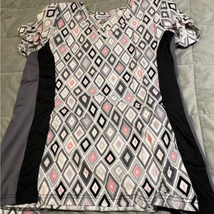 Women’s med scrub top